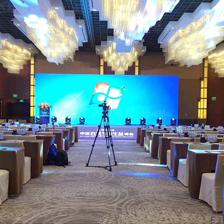 2018中国自营与衍生品峰会圆满落幕，展现专业公关策划新高度